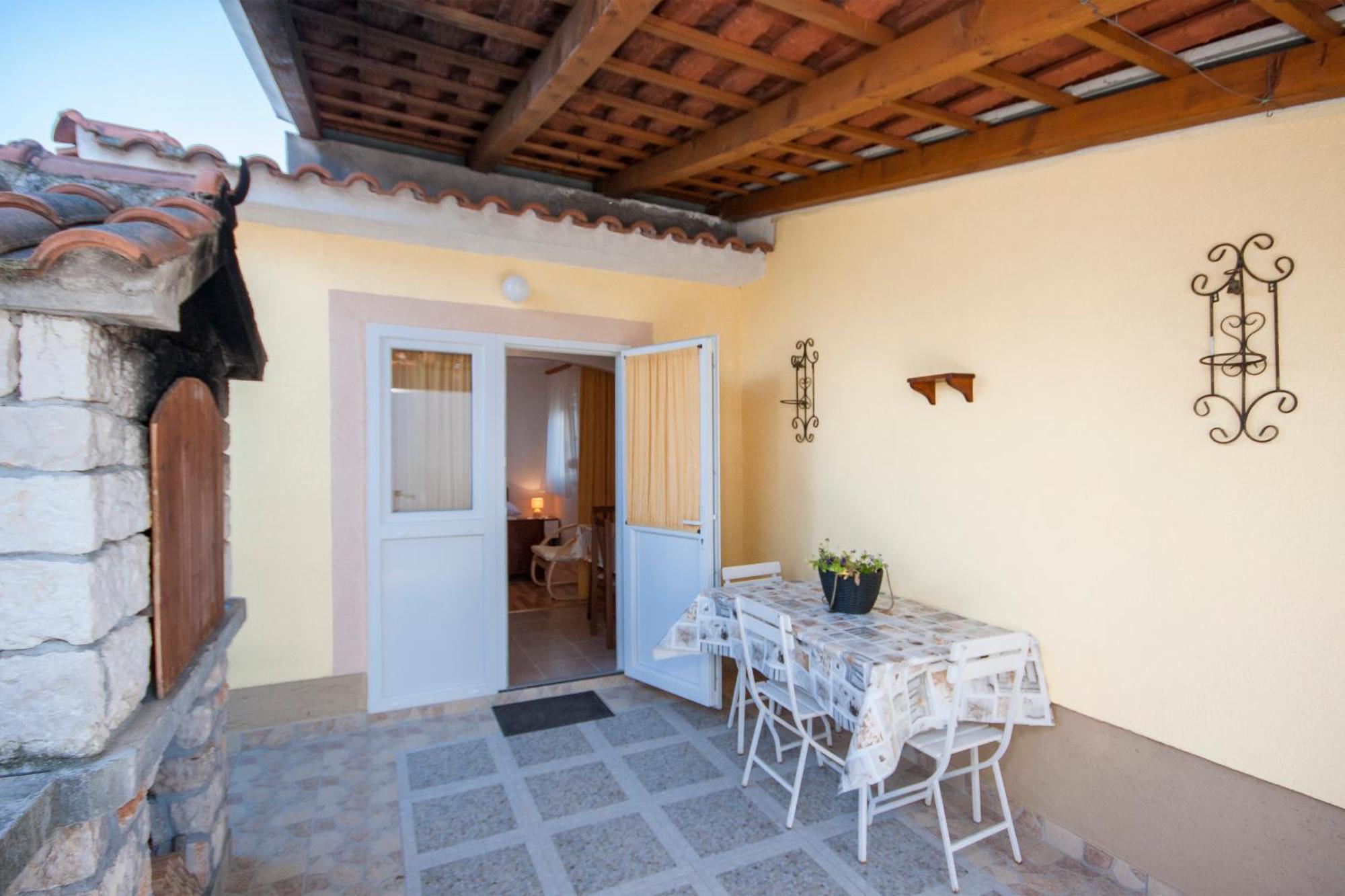 Petra Apartment *