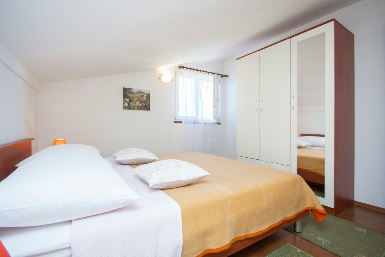 Petra Apartment *